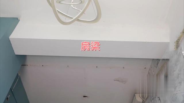 毫無隱私！姐弟倆住8坪房子太尷尬，設計師妙手回春    巧變三室三廳
