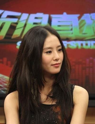 大14歲被酸配不起？劉詩詩為夫發聲：感恩當年老公選擇「無名」的自己   將用半輩子報答他