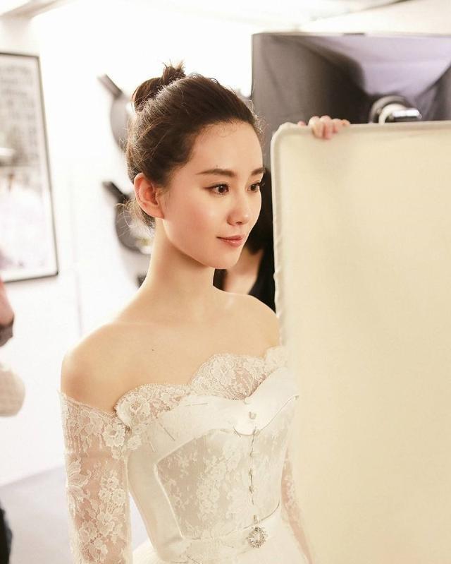 大14歲被酸配不起？劉詩詩為夫發聲：感恩當年老公選擇「無名」的自己   將用半輩子報答他