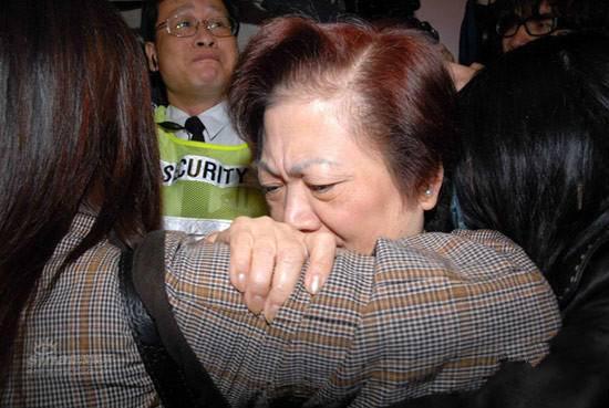 鄭少秋女獲全家寵愛「待35歲繼承天價遺產」　超強設計師叔叔「量身打造絕美衣裝」90公斤自信亮相
