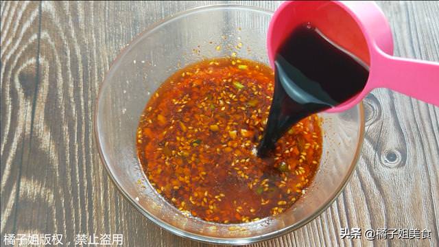 萬能的調料汁！1分鐘就學會，過年吃火鍋必備