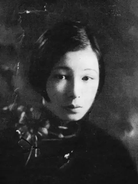 金枝玉葉90年!她將人生過成一場鬧劇 落魄時「穿著旗袍刷馬桶」一生不失優雅