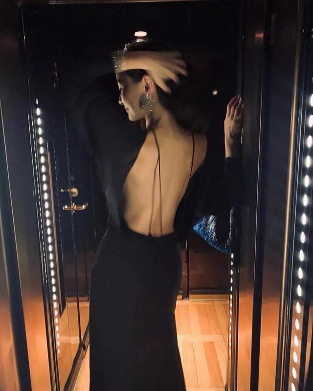 富婆人生有多爽？8歲收鑽石，21歲嫁豪門，22歲6小時賺13億，小S都直言羨慕又嫉妒