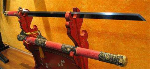 古代大刀為何要裝上鐵環？遇到「刀上有9個環」的趕緊躲遠點：此人不簡單