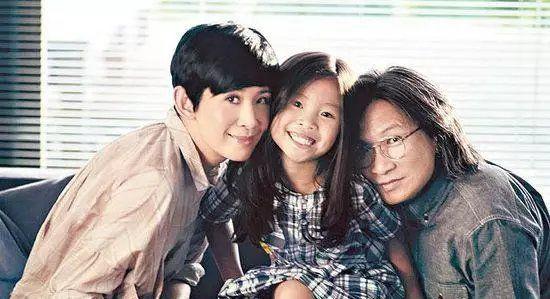 同居22年不結婚！吳君如陳可辛「堅持分房睡」，經濟獨立卻仍感情甜蜜：不願被婚姻束縛