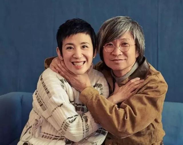 同居22年不結婚！吳君如陳可辛「堅持分房睡」，經濟獨立卻仍感情甜蜜：不願被婚姻束縛