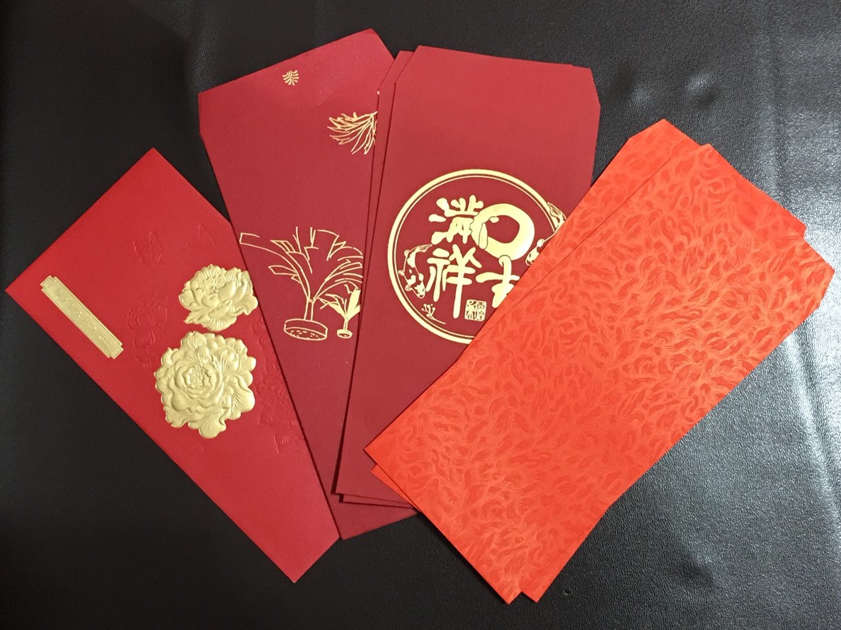 收到愛妻的紅包！人夫樂翻「用紅包買燒仙草」孝順爸媽　付錢那刻「臉瞬間綠了」：怎麼會這樣...