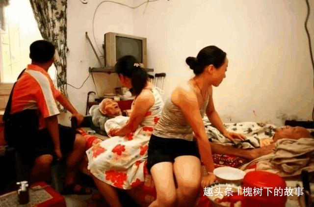 第3次結婚！82歲老人領證時才發現「對方是自己的結髮妻子」　失散60年再次重逢「感謝命運之神的一絲善念」