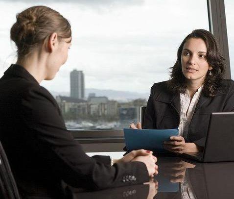 面試官：只有100元，如何請10萬人吃飯？應聘者「精彩回答」意外被錄用