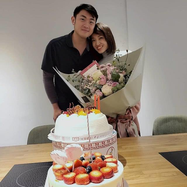 「母女三人」長相超相似!蔡依林曬與姐姐一家開心慶生,還曝出姐姐與姐夫的愛情故事:就像韓劇一樣