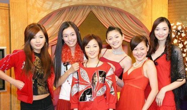 42歲吳佩慈四胎產女！「六年剖腹四次」湊一對好字，網友大呼佩服，百億男友卻仍無意迎娶？