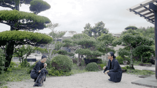 神仙夫妻！買下48坪小屋「恩愛卻互不打擾」妻有秘密通道　負債830萬靠屋內「4.5坪咖啡店」開創第二人生