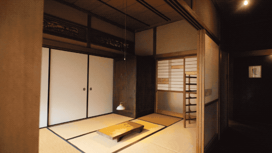 神仙夫妻！買下48坪小屋「恩愛卻互不打擾」妻有秘密通道　負債830萬靠屋內「4.5坪咖啡店」開創第二人生