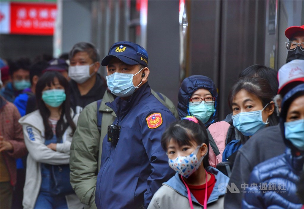 回國秒關隔離所！武漢返英僑胞「集體在裡面嗨整晚」氣氛超歡樂　她忍不住讚：「 台灣防疫夠棒了」