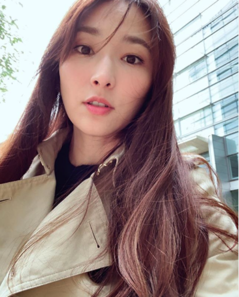 沒名分也沒關係！吳佩慈農曆年「低調生下第4胎」又當媽媽了　她宣布封肚「不想再生了」