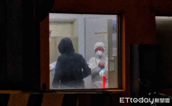 確診再增加1例！防疫指揮官「沮喪2度落淚」：對不起　哽咽說不出話「自責還是做不夠好」