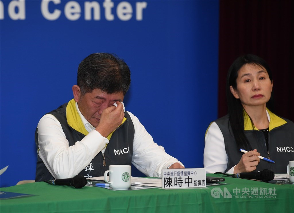 確診再增加1例！防疫指揮官「沮喪2度落淚」：對不起　哽咽說不出話「自責還是做不夠好」