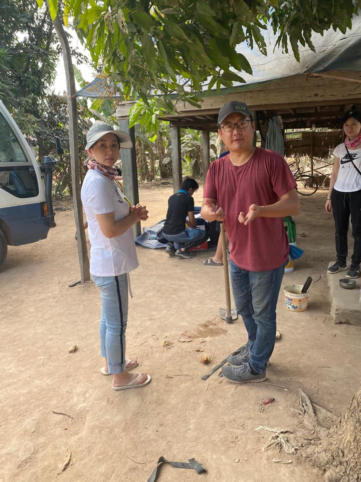 郁方帶3兒女「赴柬埔寨當志工」!目睹「當地窮困生活」:孩子看完全沈默 此行最大收穫:反思惜福