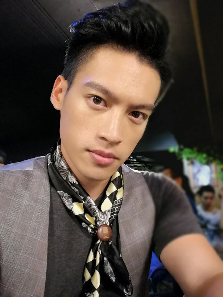 照顧她一輩子❤ 許孟哲「在雪地甜摟愛妻」曬絕美婚紗照 回家衣服亂丟「一路默替她收拾」:要做就不要唸