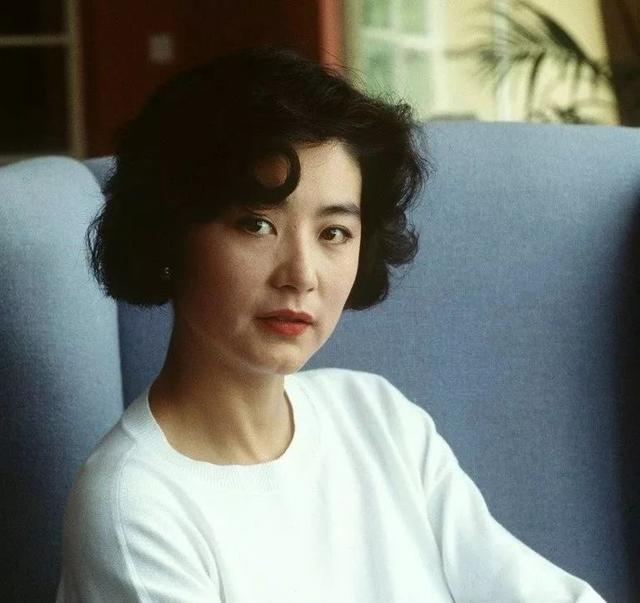 天賜的緣分！鄧麗君生前「和林青霞是多年閨蜜」　姊妹情深卻「愛上同個男人」：我願意讓給她