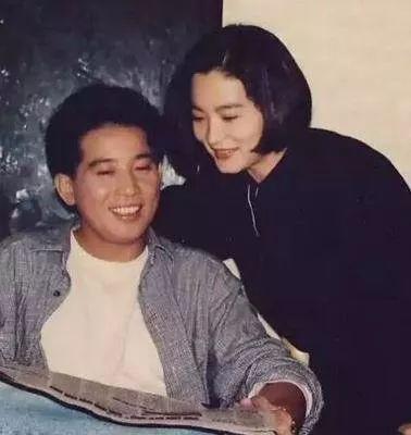 天賜的緣分！鄧麗君生前「和林青霞是多年閨蜜」　姊妹情深卻「愛上同個男人」：我願意讓給她