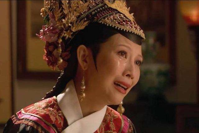 清宮劇都太假！皇后根本不屑於宮鬥，嬪妃跟皇後作對簡直是「飛蛾撲火」
