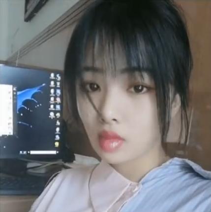 嘴唇超違和！小姐姐「抿嘴笑」迷倒眾生　張嘴瞬間「女神形象瞬間幻滅」網友哭喊：又失戀了