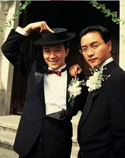 大明星的罕見合照！網整理「不會再有第二張」的珍貴畫面　看到「他倆的昔日合影」網全哭：真的成絕響！