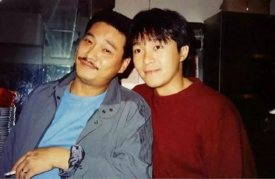 大明星的罕見合照！網整理「不會再有第二張」的珍貴畫面　看到「他倆的昔日合影」網全哭：真的成絕響！