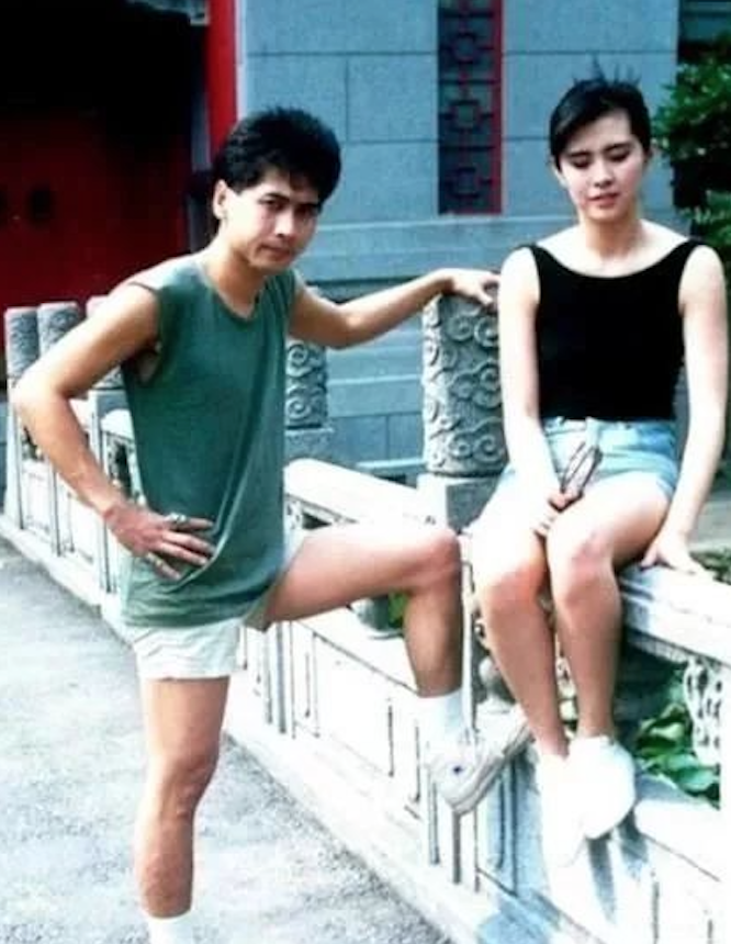 大明星的罕見合照！網整理「不會再有第二張」的珍貴畫面　看到「他倆的昔日合影」網全哭：真的成絕響！