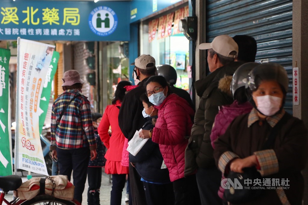 初三就開始工作！口罩工廠撐不下去「我們要停工了」　老闆透露「連操13天代價」：希望大家體諒