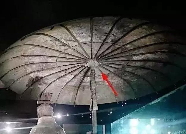 難怪能掃平六國！秦始皇「銅車上的傘」構造超強大  「隱藏新功能」引世界轟動：古代黑科技真不是浪得虛名