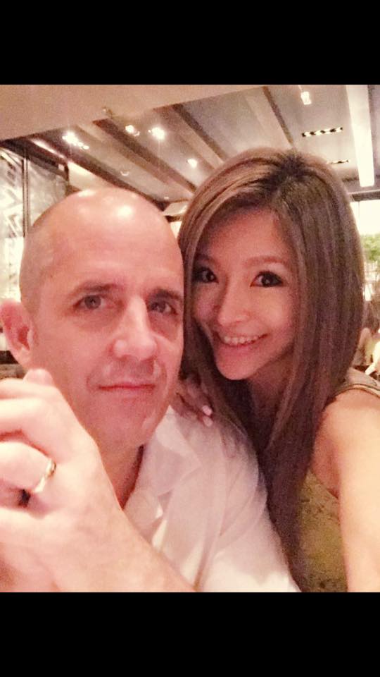古靈精怪！李愛綺曝洋尪愛碎念「混血女兒撂英文反擊」霸氣收服　兒女雙全「曝老公還想生第三胎」