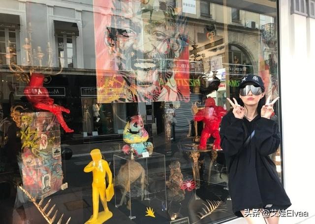 單身後首過情人節！39歲范冰冰「穿卡通T恤」戴狐狸頭箍，俏皮咬唇好性感：美得認不出