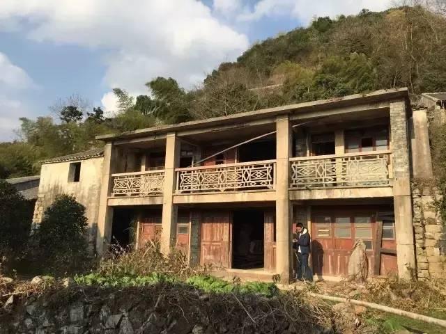 90後姑娘花了2年時間，將老家「荒廢老宅」改造成田園別墅，把生活過成詩，網友：美哭我了