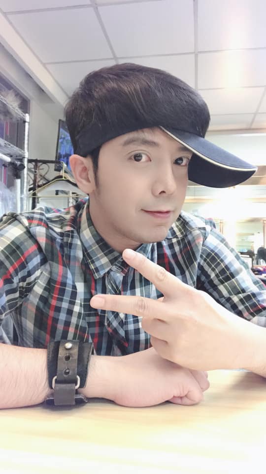 當單親爸22年!47歲男星「認了想輕生」遭女兒怒罵:以為我想出生? 如今「罕吐催淚心聲」全網動容