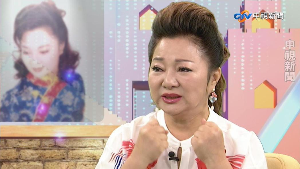 費玉清封麥影響！白冰冰出道46年「人生遭打擊」萌生引退　謝揚帆「 一路牽手鼓勵」揭私下好交情