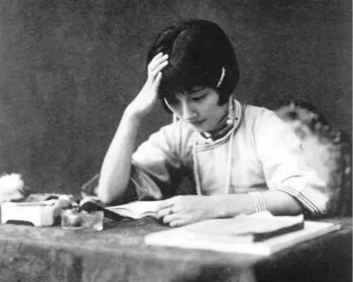 愛妳無怨無悔！老公好友「陪她守寡23年」被拒：不許你拋棄髮妻　發現男方不忠「仍甘願為他養孩子」
