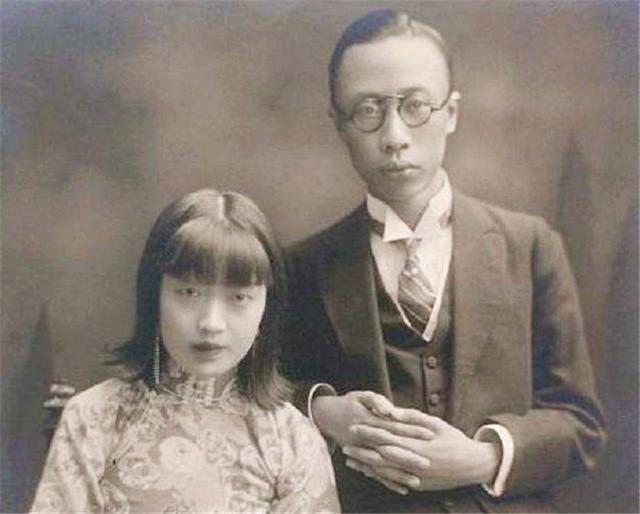 阿嬤拿祖傳金釵做鑑定，專家看到金釵上的字猛抬頭，急問：您父親是？