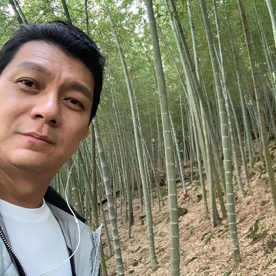 聶雲淡出演藝圈曝近況！經營副業有成「還開英文補習班」　爸爸離開「接100歲外婆回家」身體依舊勇健