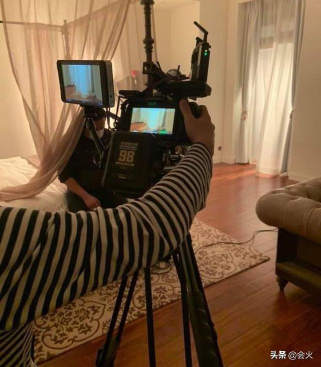 拋開過去陰霾！小龍女生母吳綺莉「低調復工重新出發」　44歲「擁小蠻腰四肢纖細」保養得宜