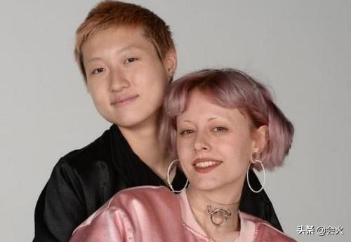 拋開過去陰霾！小龍女生母吳綺莉「低調復工重新出發」　44歲「擁小蠻腰四肢纖細」保養得宜