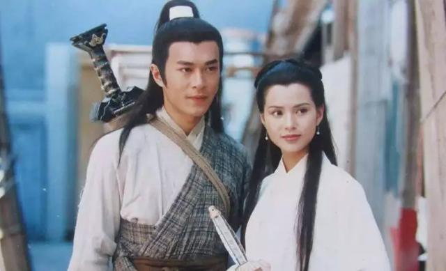 越南翻拍太毀劇！小龍女鼻孔外翻，紫薇彈琴變「宮廷蹦迪 」    容嬤嬤反成全劇最美