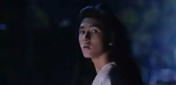 越南翻拍太毀劇！小龍女鼻孔外翻，紫薇彈琴變「宮廷蹦迪 」    容嬤嬤反成全劇最美