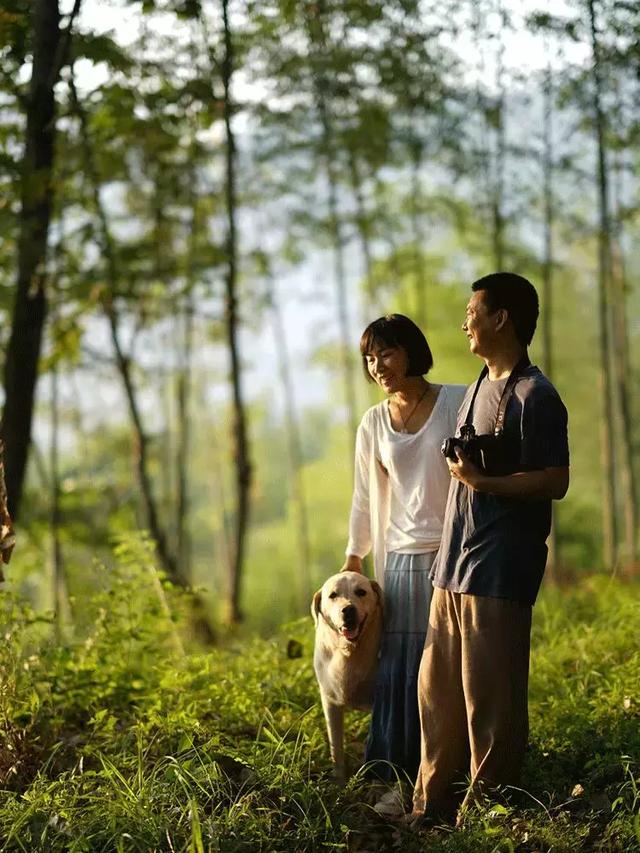 有你在就好！都市夫妻「辭去15年工作」到鄉下開民宿　過田園生活「與友人院裡喝茶聊天」日常即是幸福