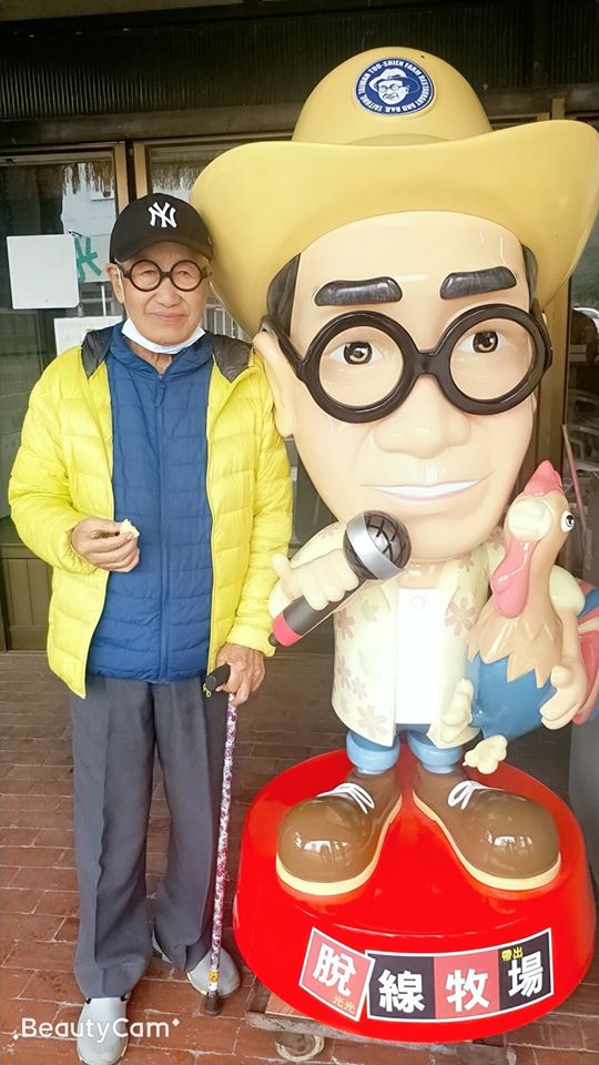 87歲脫線「患肺炎住院1個月」危及到差點插管　「險去找豬哥亮」淚謝結褵65年老伴照顧
