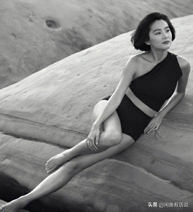 越老越優雅！66歲林青霞「穿火焰裙」勒出纖細腰肢，宛如「小腰精」下凡：美的與眾不同