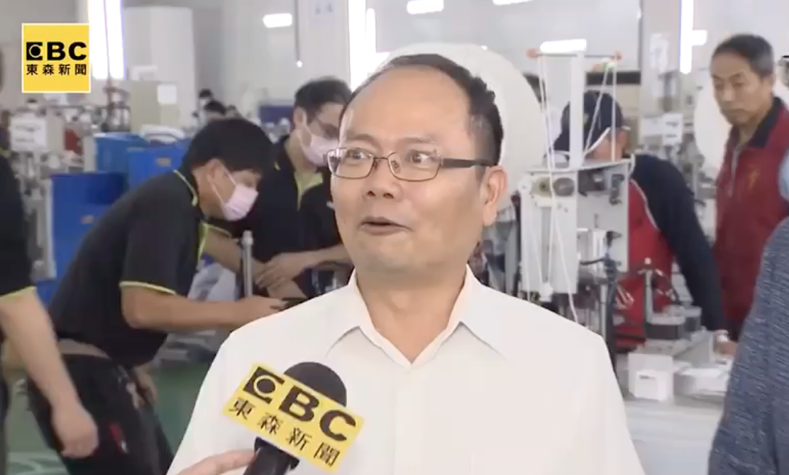 默默無聞的英雄！26間台灣企業「聯合完成口罩產線」　全力護台「暫時不問利益競爭」網讚：好溫暖的國家