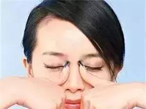 秋冬早上起床黃金10分鐘「保健操」頭髮變黑「眼睛不花」人更長壽
