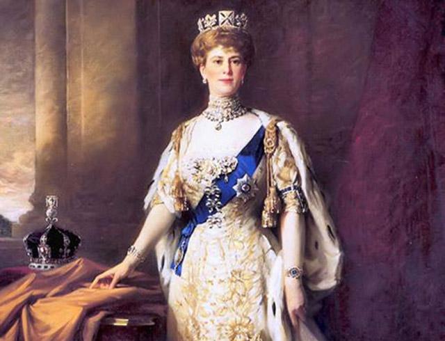 貴族千金被迫嫁國王「生不出兒被廢除王后」 帶著國家一半財產「改嫁連生8子」前夫後悔莫及